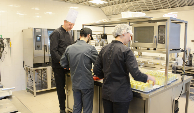 Aide-cuisinier en collectivité, cuisine en collectivité